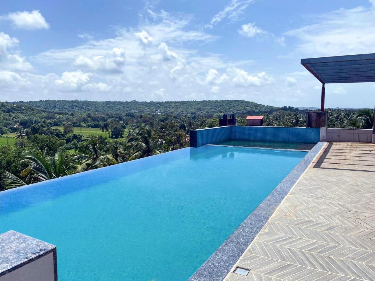 Meritas Auberge Calangute Goa Buitenkant foto